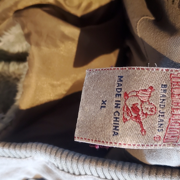 True religion coat size xl - Picture 3 of 6